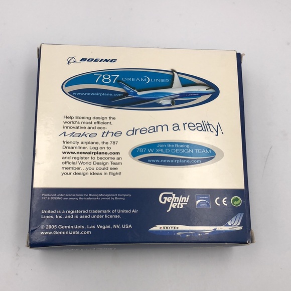 Gemini Jets Diecast 1:400 United Airlines Boeing 747-400 N196UA GJUAL566 - Picture 6 of 7